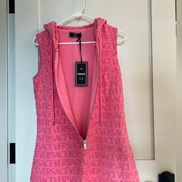 Dua Lipa x Versace Allover Towel Dress | size 42 - Picture 11 of 16